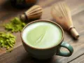 Matcha Latte: Co to jest? Smak, korzyści i przepis krok po kroku