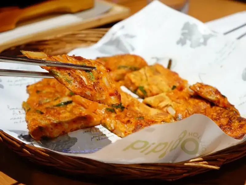 Jak jeść kimchi? Proste sposoby i przepisy na każdy dzień