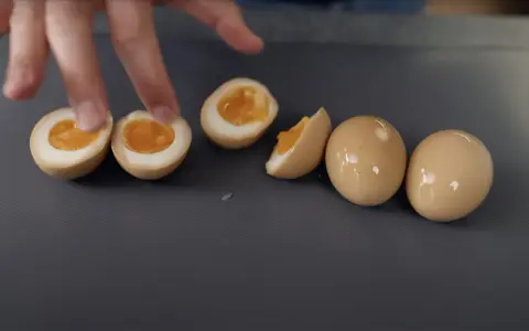 Idealne jajko do ramenu: przepis na Ajitsuke Tamago krok po kroku