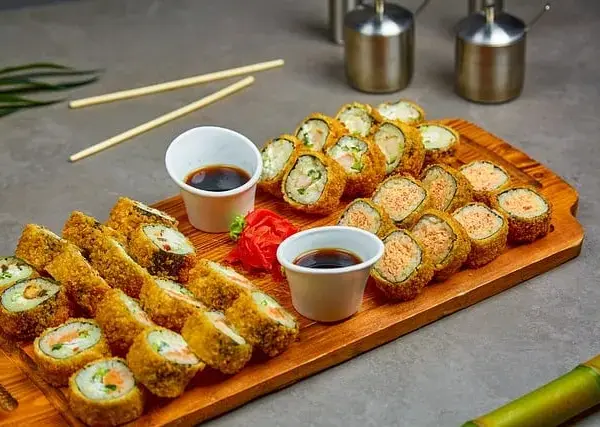 Ile kalorii ma sushi w tempurze? Sprawdź fakty i porady