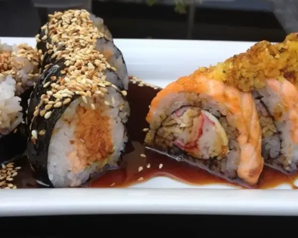Najlepsze sushi w Warszawie: Przewodnik po lokalach i smakach