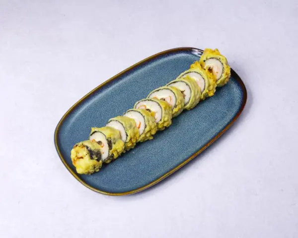 Gotowa tempura jak zrobić? Zobacz, jak pysznie wyglądają rolki sushi w chrupiącej panierce tempura, idealne do domowego przygotowania.