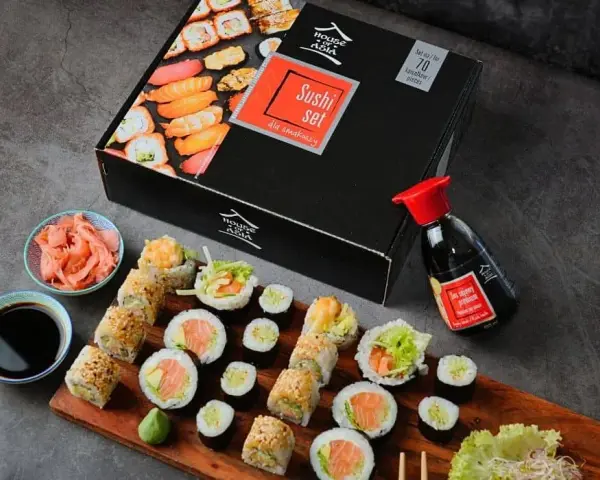 Domowe sushi: lista zakupów, składniki i akcesoria dla początkujących