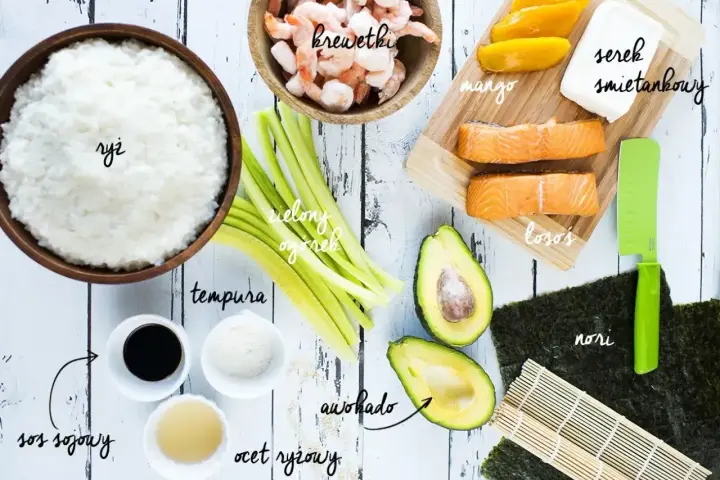 Wszystko do sushi: ryż, krewetki, łosoś, awokado, mango, serek śmietankowy, ogórek, nori, sos sojowy, ocet ryżowy i tempura.