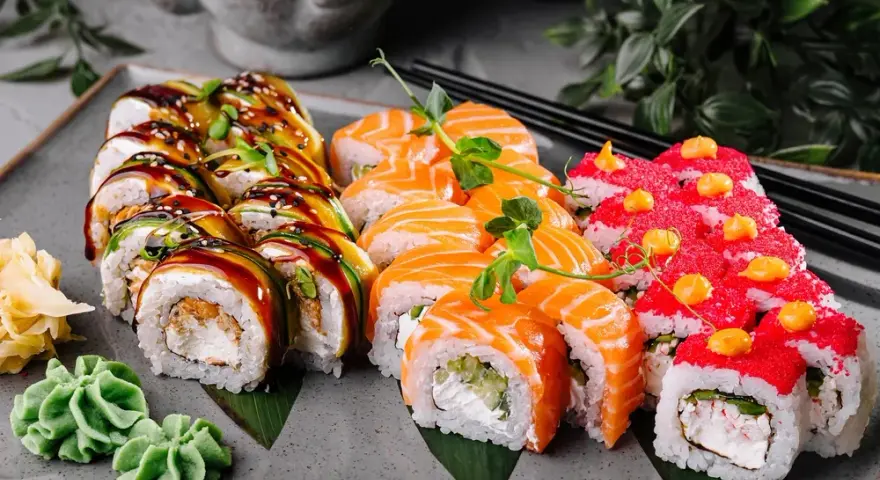 Z czym sushi? Sosy, dodatki, napoje i błędy.