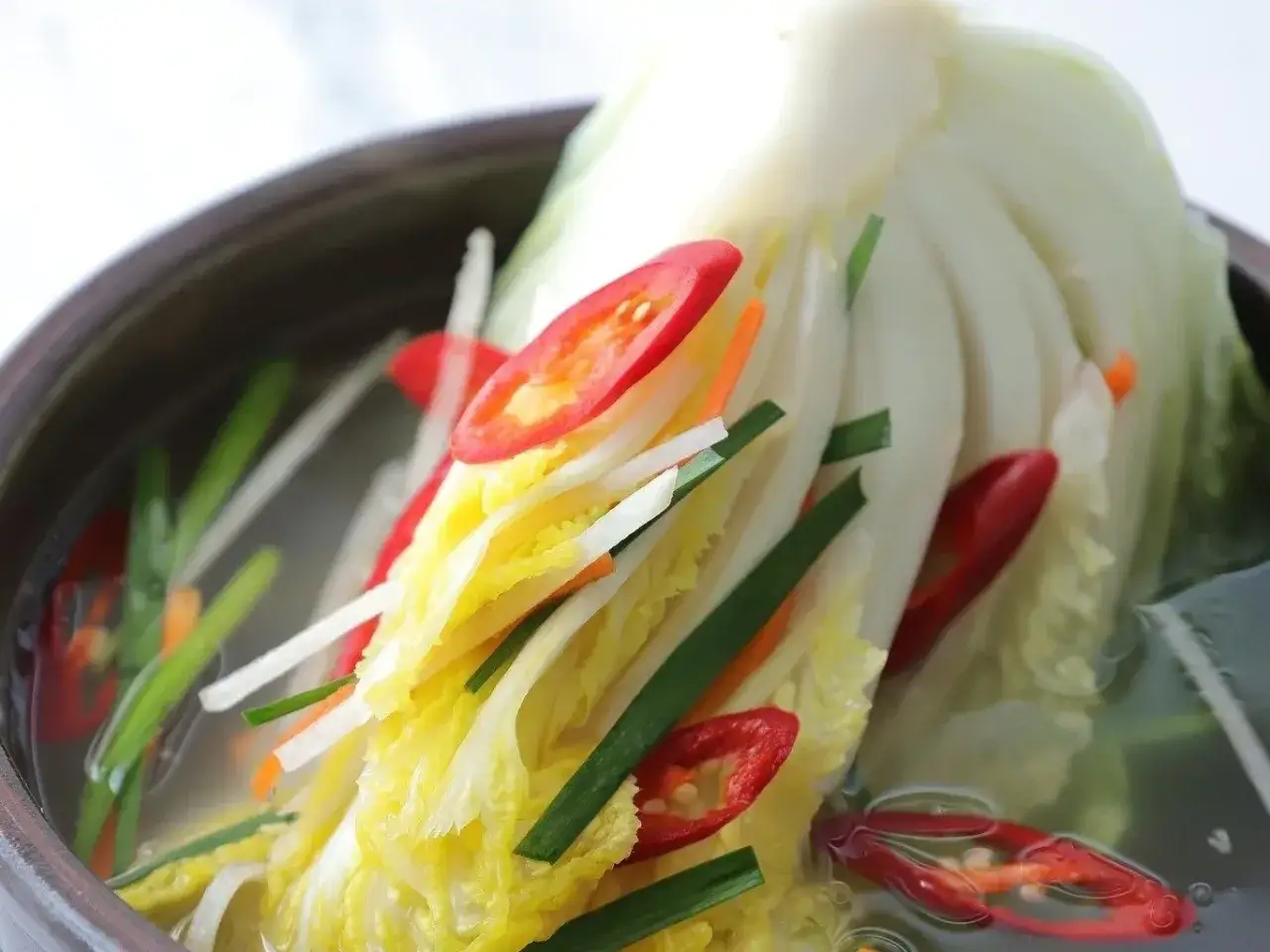 kimchi vs kiszona kapusta por&oacute;wnanie